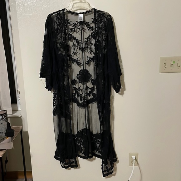 Gently used cover up. - Picture 1 of 1